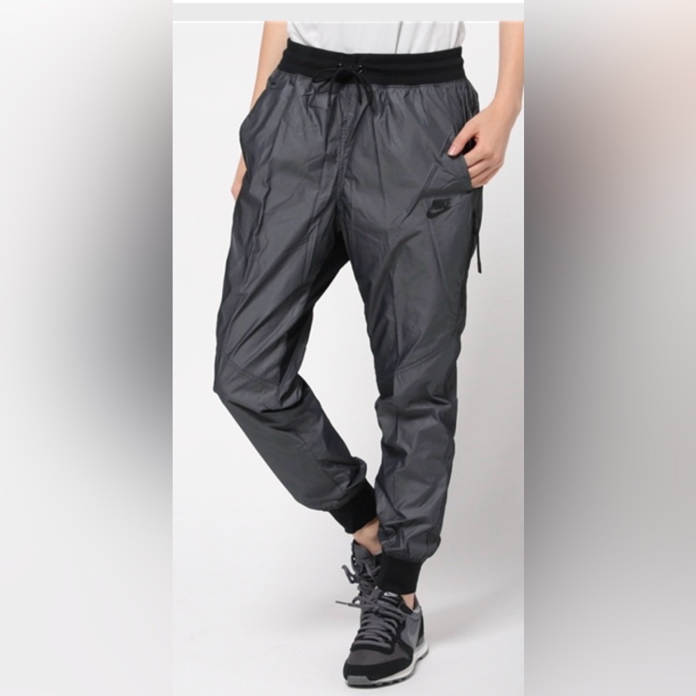 NIKE wovenT2 womens pants